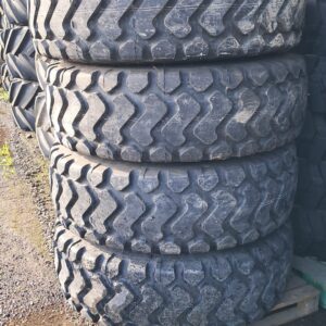 15.5R25 Michelin Xha XFR55(4)
12x25 10/281/335 Gul/Volvo L45H