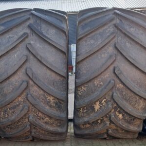 1100/50R42 Firestone 53mm/93% Maxi Traction 197B 38DW42 12/552/605 ET-240 20mm/BKD: 310mm/sort/Claas Xerion 5000