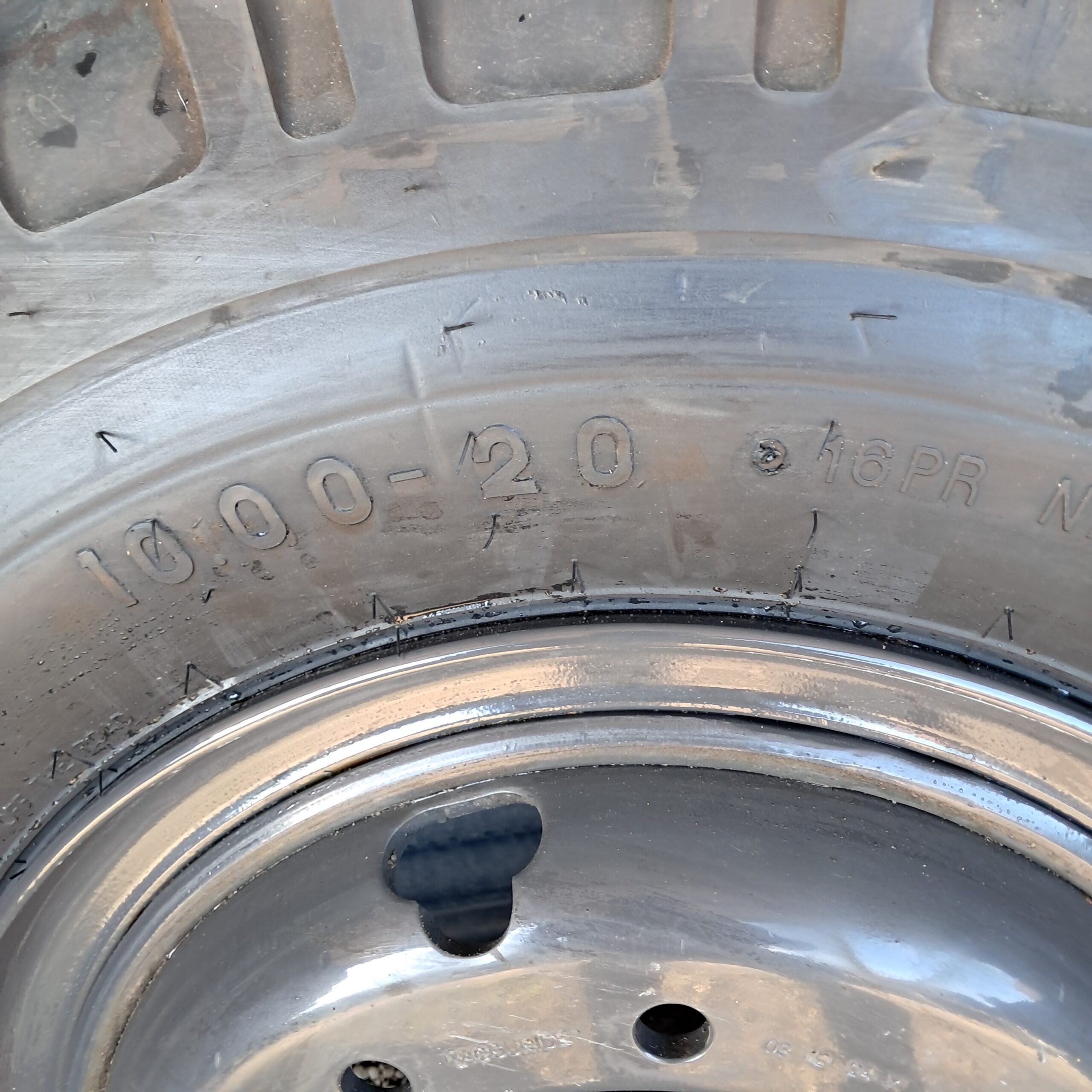 1000-20 Tiron H101S0824(8)
Afm/7.5x20 10/281/335/ø24 ET+145/CNH grå - Billede 3