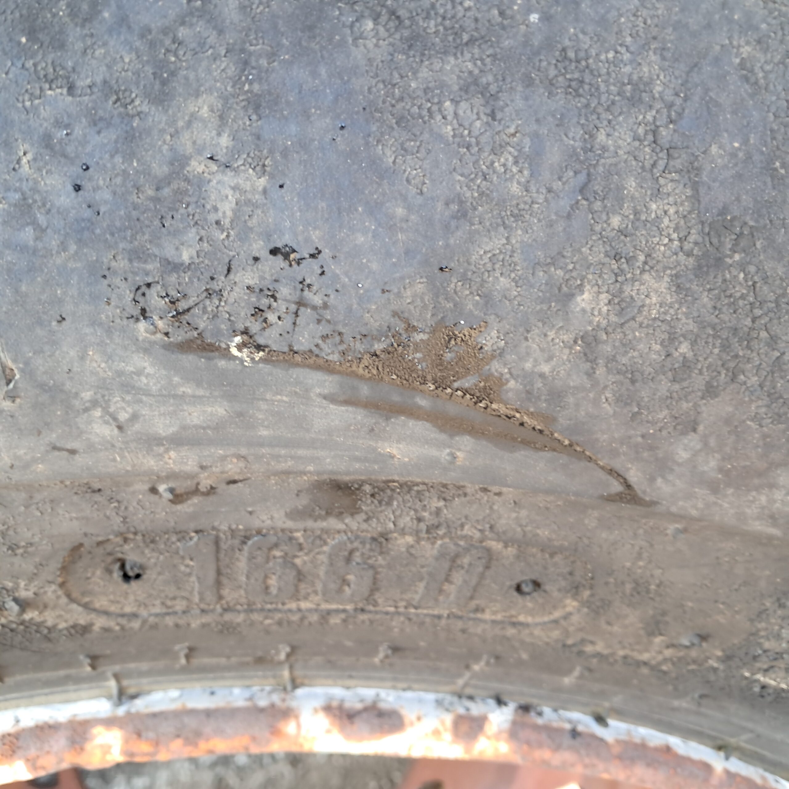 620/55B26.5 Trelleborg T421 166D H402(2)
20X26.5 10/281/335 ø25k ET-90/purfyldte - Billede 3