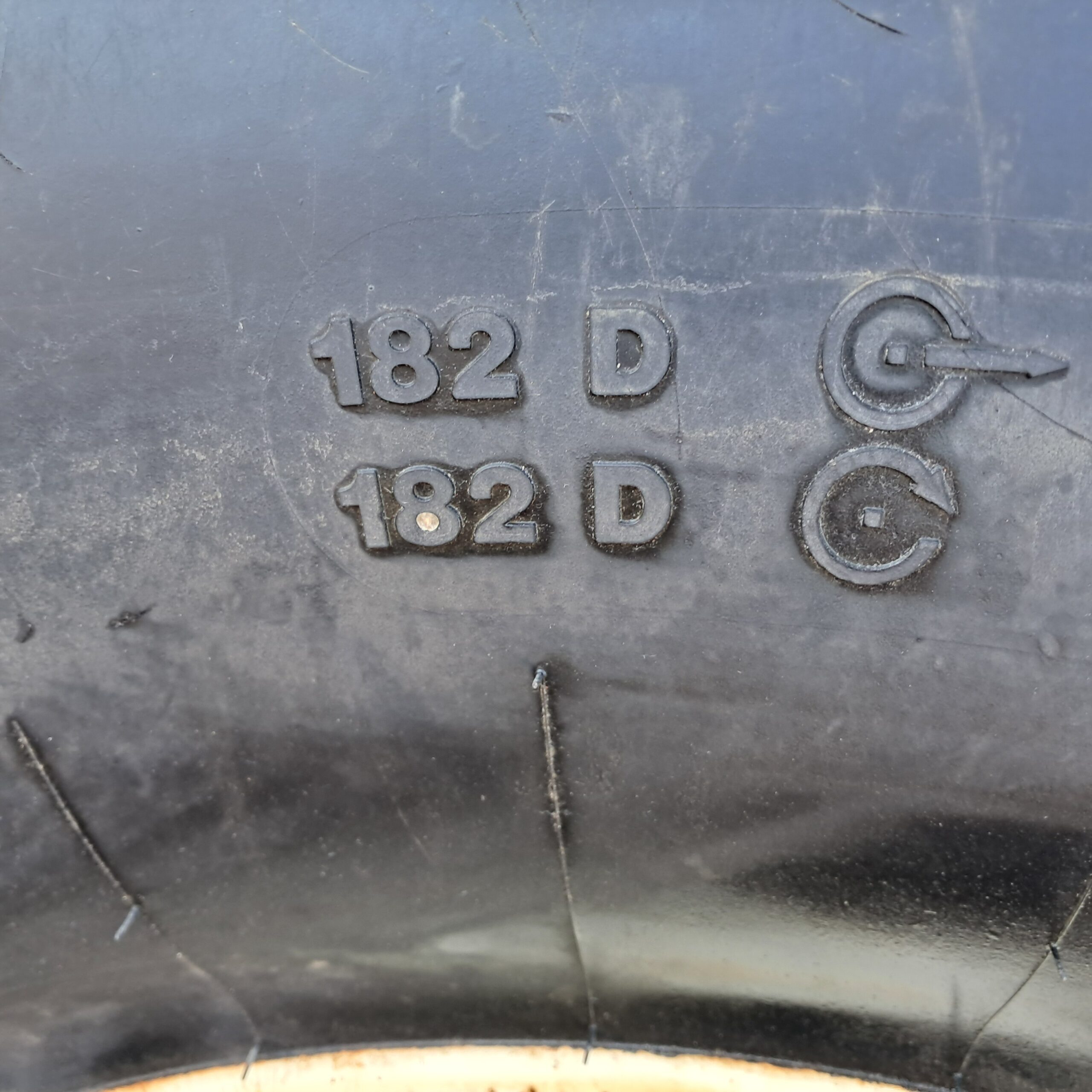 850/50R30.5 Vredestein Flotation Trac 24/25mm/85% H140(4)182D 28X30.5 12/371/425 ø24 ET-75/RF/hvid - Billede 2