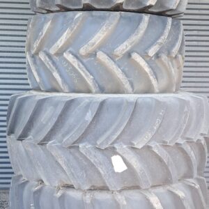 800/70R38 173A8 +750/65R26 Goodyear VF H609(4) gul