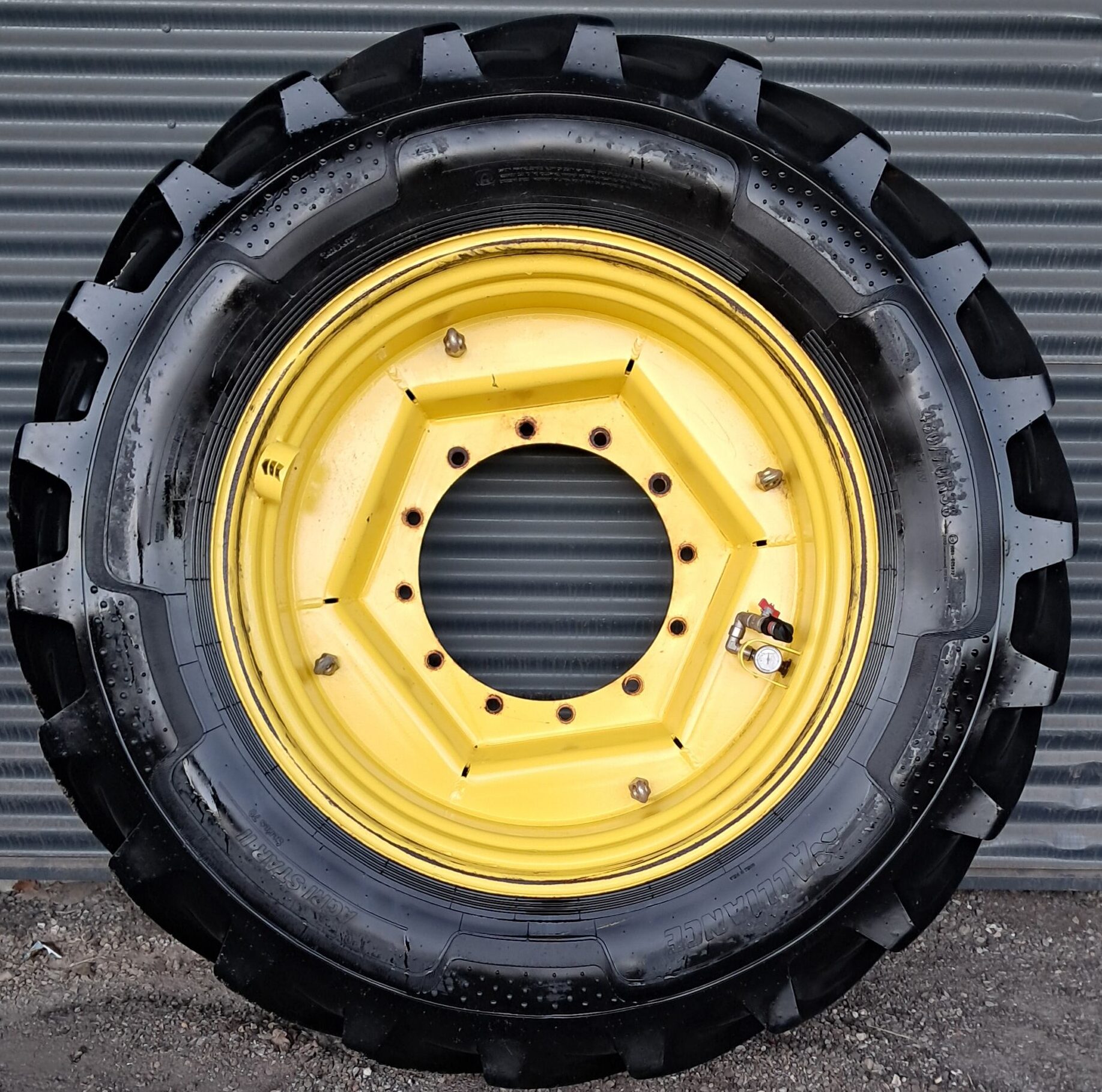 480/70R38 Alliance AGS2 45mm H601(2)
Demo/15DW38 12/449/500 ø24 ET-160/gul/LU - Billede 3