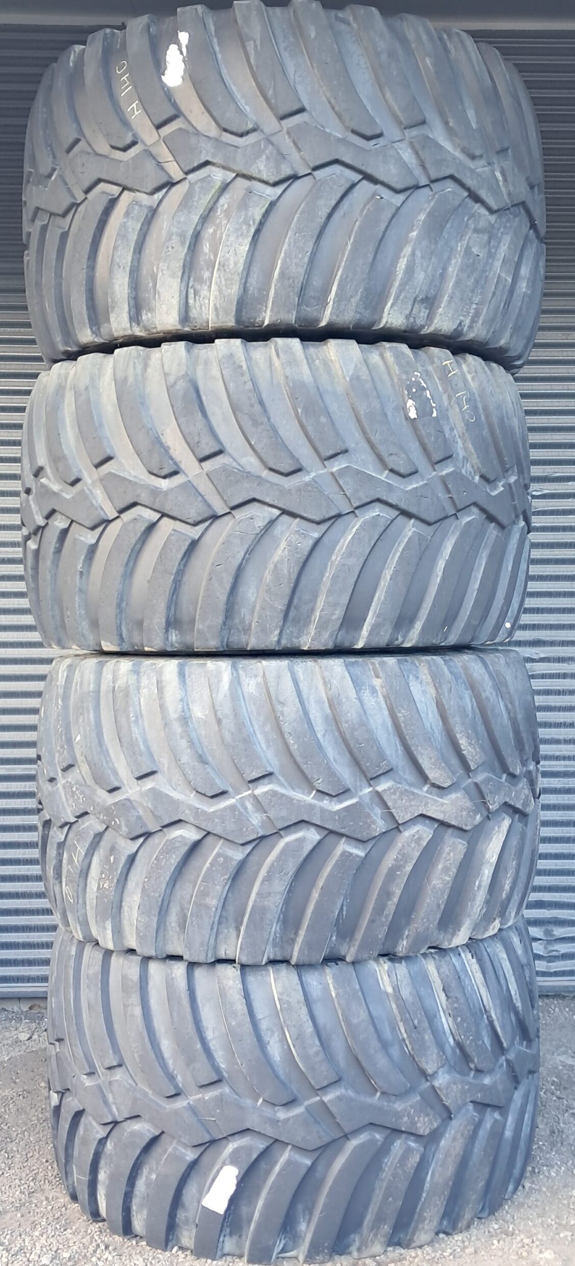 850/50R30.5 Vredestein Flotation Trac 24/25mm/85% H140(4)182D 28X30.5 12/371/425 ø24 ET-75/RF/hvid