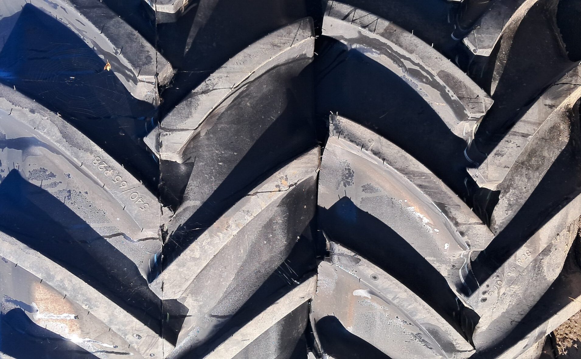 Mitas 540/65R28 AC65(2)
Afm/142D TL