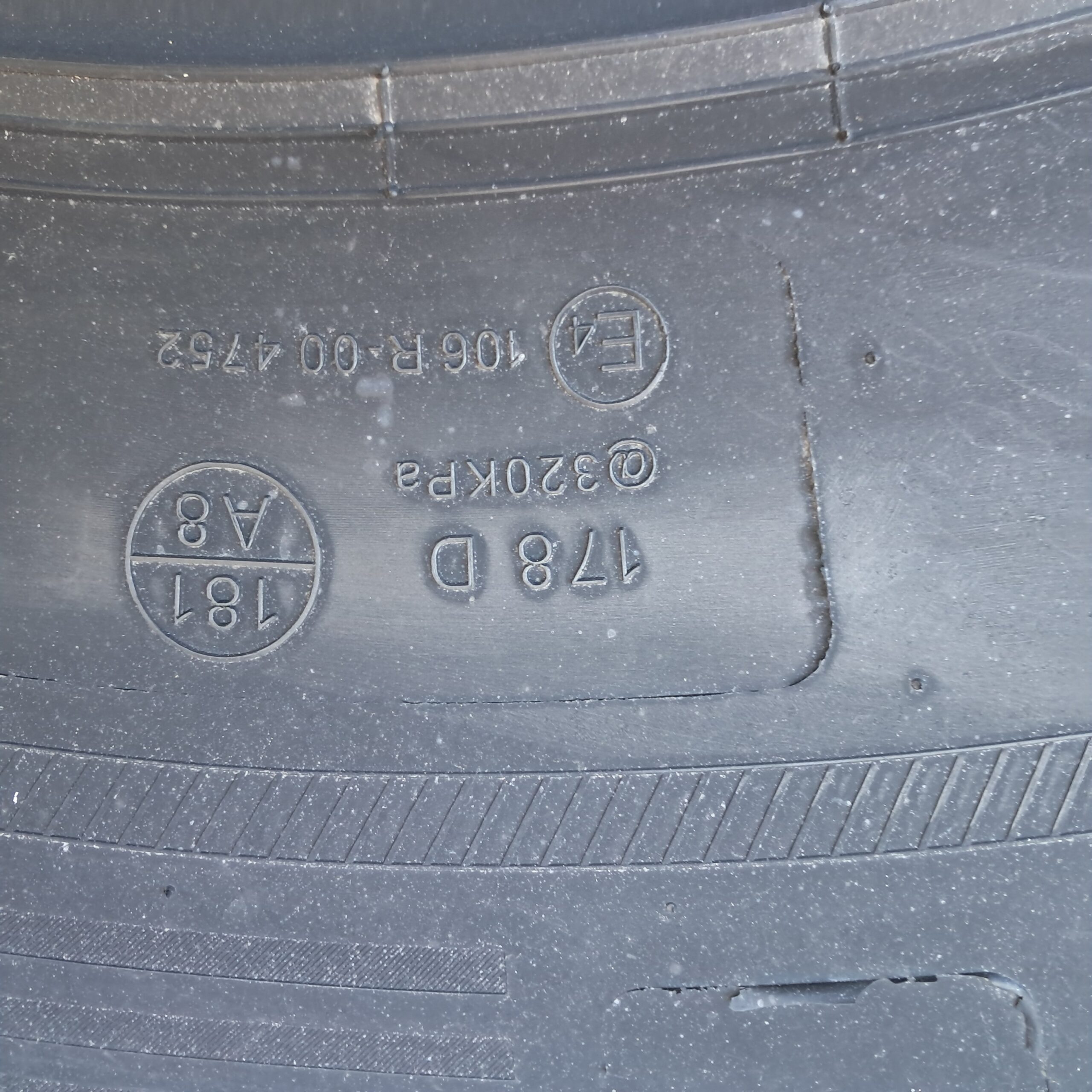 Uniglory 800/65R32 178D/181A8 HarveMaxx TL - Billede 3